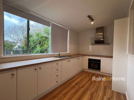 FRESHLY RENOVATED HOME WITH SELF CONTAINED STUDIO - Photo 4