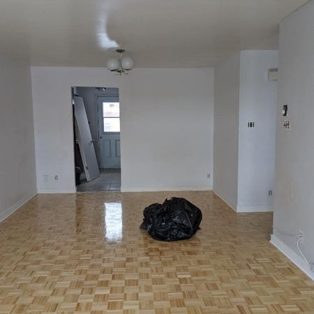 Beau et grand 5-1/2 au 2e étage d'un triplex rénové à Montreal, Mercier-Hochelaga - Photo 3