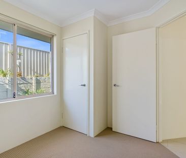 Easy care 3x2 Home - Photo 4