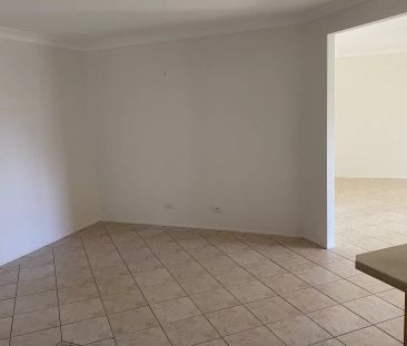 Family & Pet Friendly - Photo 2