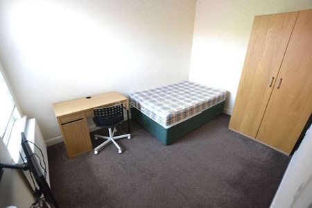 Wokingham Road, Reading, Berkshire, RG6 - Photo 3