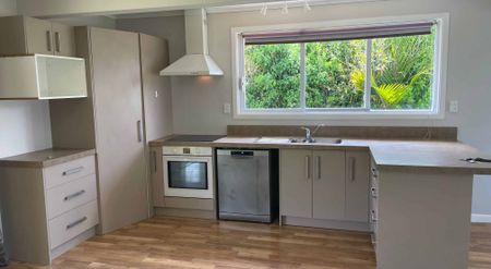 Very cute three-bedroom cottage - Photo 4