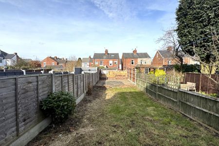 Storforth Lane, Chesterfield - Photo 3