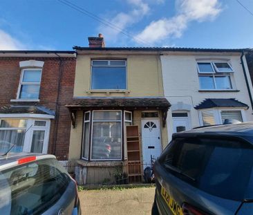 2 bedroom terraced house to rent - Photo 3