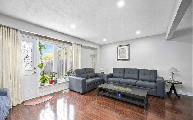 For Lease - 3073 Ireson Court Unit# Main Floor, Mississauga, Ontario - Photo 1