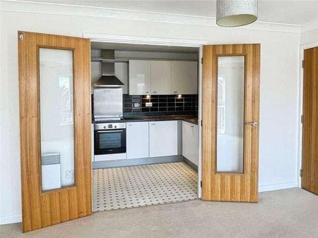 Avenel Way, Poole, BH15 - Photo 4