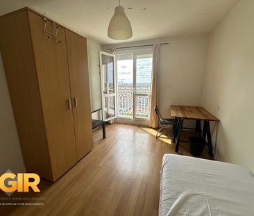 Location Appartement 1 pièce 74m² RENNES 35000 - Photo 1