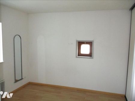 allennes-les-Marais, maison 67m2 en duplex, 2 chambres, pas de jardin, pas de garage.863€, dispo 20/ - Photo 5