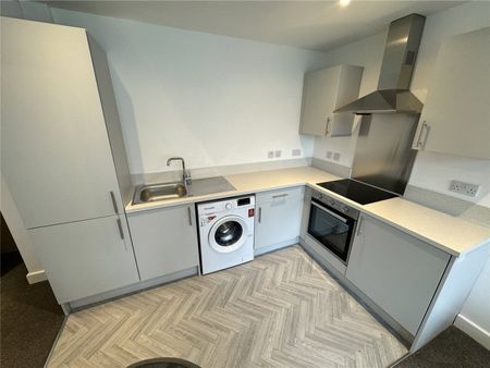 1 bedroom Flat To Rent - Photo 4