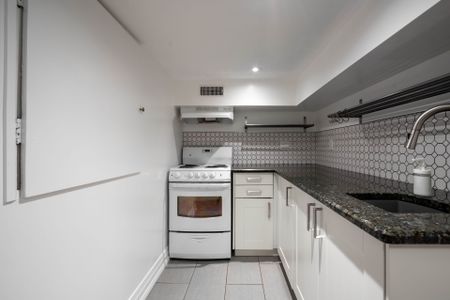 For Lease - 5 Ivy Avenue Unit# Lower, Toronto, Ontario - Photo 3