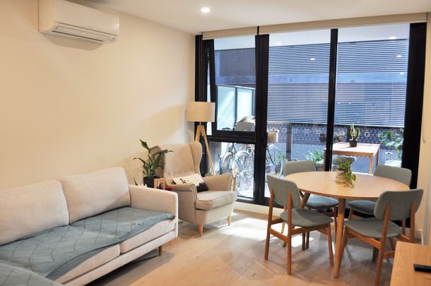 Style, Class & Sophistication! - Photo 1