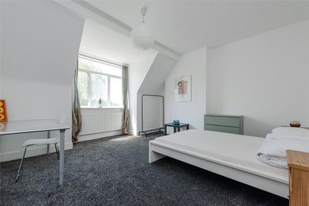 3 bedroom apartment to rent - Photo 3