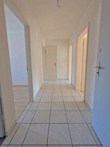 Familienwohnung zum guten Preis-Leistungs-Verhältnis in St. Gallen mit neuem Bad - Photo 3