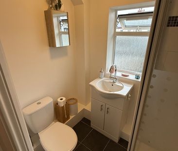 1 Bed Flat, Redcatch Road, BS3 - Photo 3