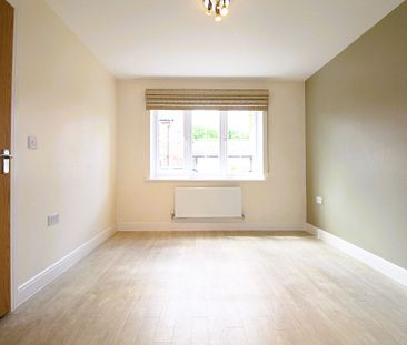 Oak Tree Drive, Hassocks, BN6 - Photo 3