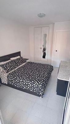 Apartamento de alquiler en Carrer Felip II, 12, Els Terrers - Photo 1