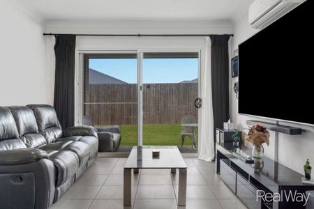 11 Gulliver Crescent, Logan Reserve QLD 4133 - House For Rent | Domain - Photo 3