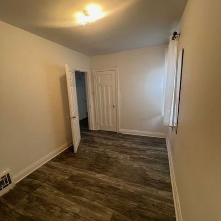 For Lease - 223 Harlandale Avenue, Toronto, Ontario - Photo 4