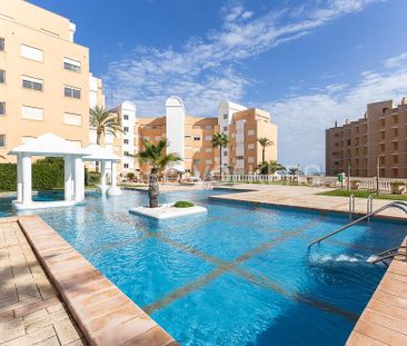 Apartamento de alquiler en Carrer Mikonos, Montañar - El Arenal - Photo 4