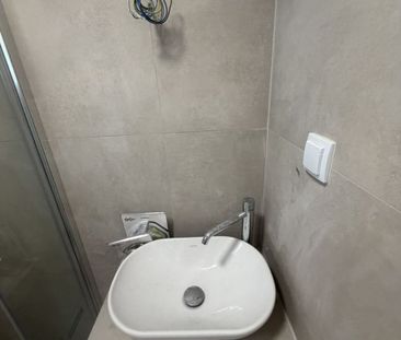 Studio/Γκαρσονιέρα για ενοικίαση Κάτω Αμφιάλη (Κερατσίνι) - Photo 5