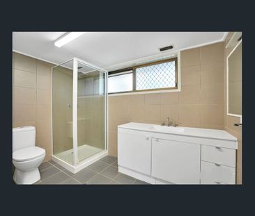 NEAT LOW MAINTENANCE 2 BEDROOM UNIT WITH AIR CONDITIONING IN PRIME ... - Photo 6