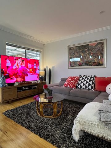 Catherine Field - Photo 4