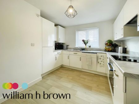 Davidson Close, Ipswich - Photo 2