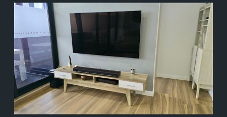 Spacious Fully Furnished 2-Bedroom, 2-Bathroom Apartment in a Prime Dee Why Location - Photo 4