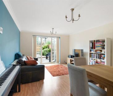 2 bedroom end of terrace house to rent - Photo 5