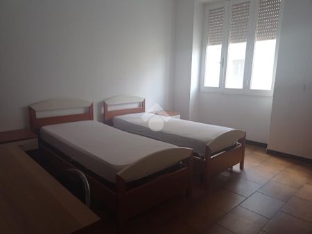 5 locali in affitto - Photo 2