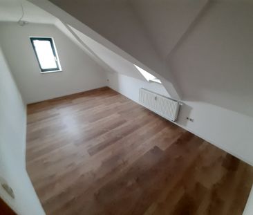 Traumwohnung unter dem Dach, komplett renoviert - Photo 6