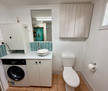 Updated Studio Apartment – Minutes from Cairns CBD - Photo 5