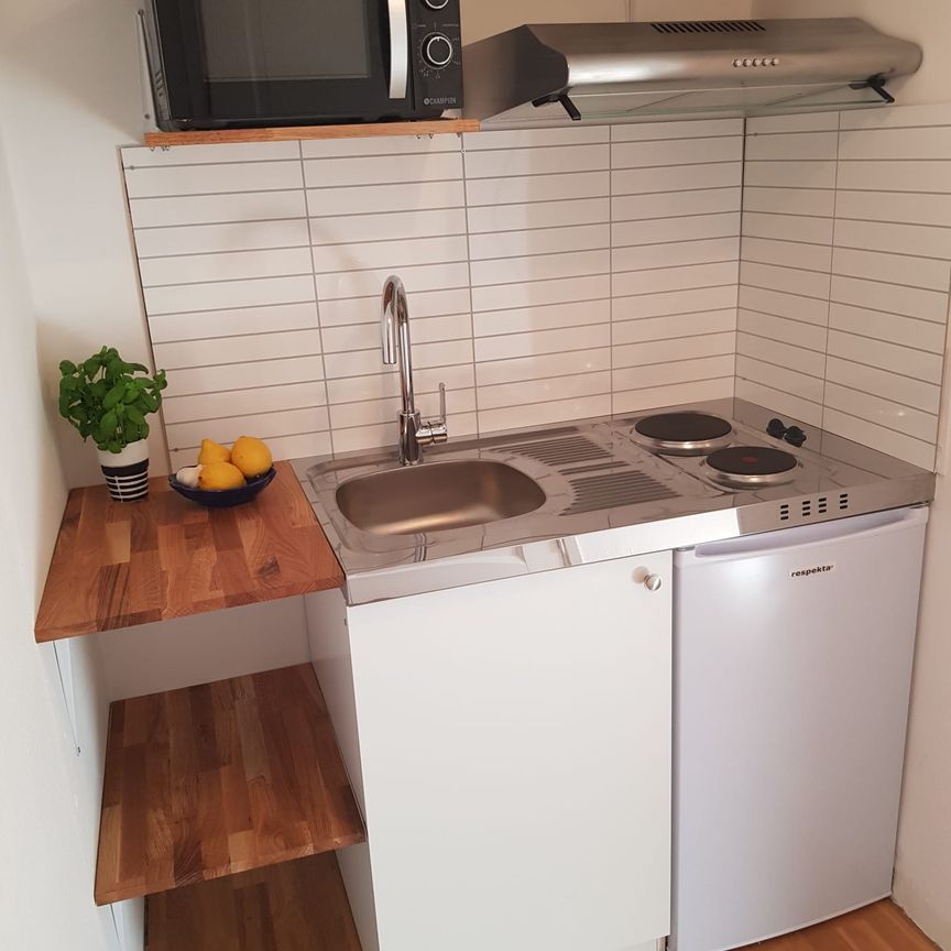 Platåvägen, Sollentuna - Photo 1