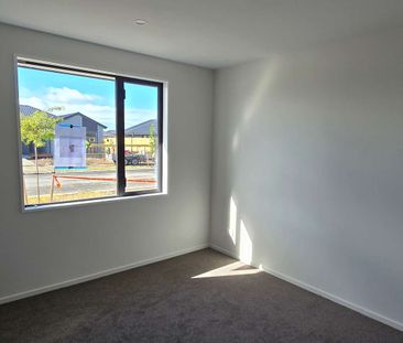 Brand new three bedroom home - Photo 6