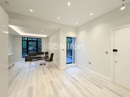Camden Road, N7, London - Photo 4