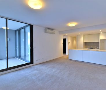 2 bedroom apartment with storage & parking - Photo 1