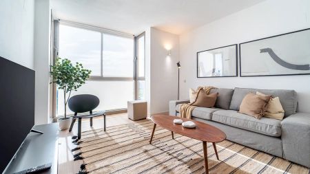 Piso de alquiler en Calle de Isabel Clara Eugenia, 31, Sanchinarro - Photo 2