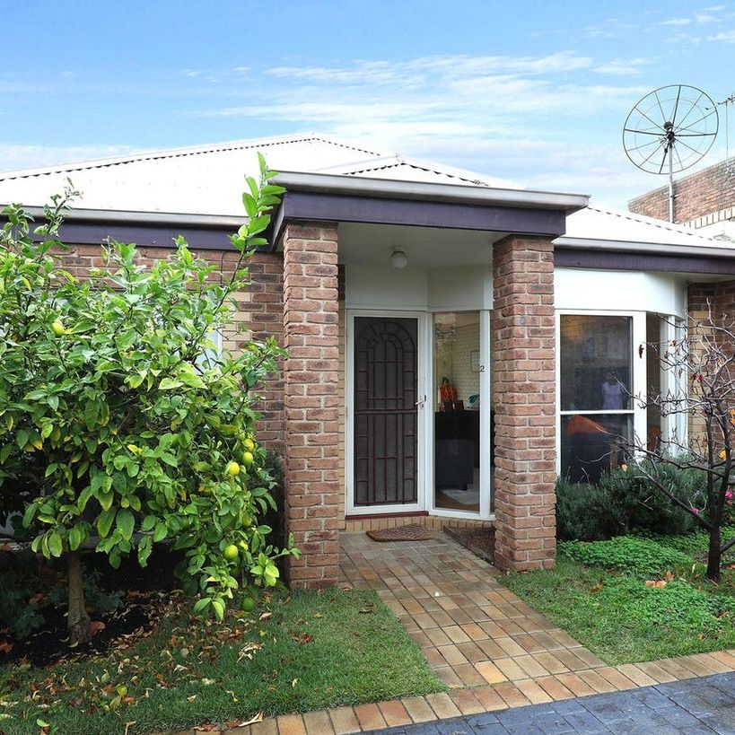2/63 Farnham Street, Flemington VIC 3031 - Photo 1