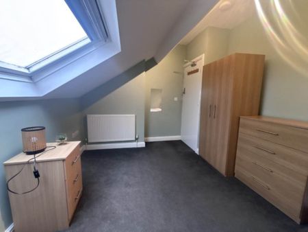 Victoria Road (room 4), Morley, Leeds - Photo 3