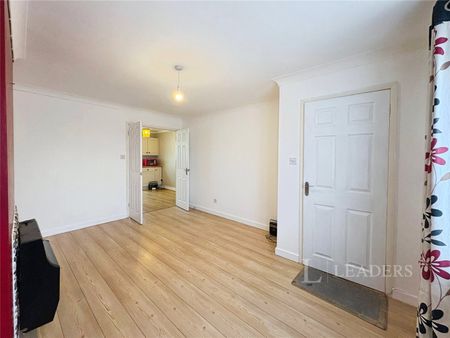 3 bedroom house to rent Foden Avenue, Ipswich, IP1 - Photo 3