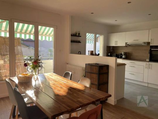 JACOB BELLECOMBETTE - T4 avec balcon et garage - Photo 1