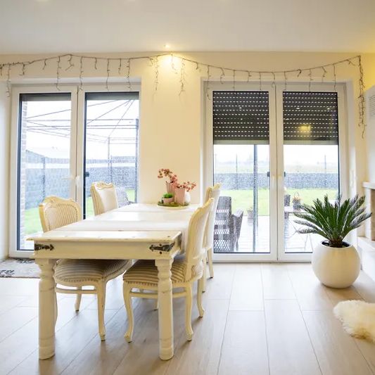 Neuwertig - Top Ausstattung. Ein Haus zum Verlieben. - Photo 1