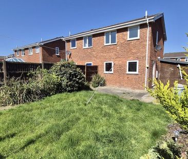 2 bedroom semi-detached house to rent - Photo 6