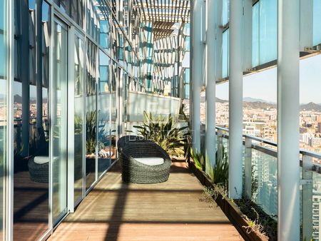 Excellent 3 Bedroom penthouse for rent in Diagonal Mar, Barcelona - Photo 2
