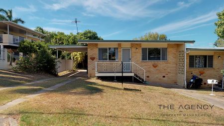 Unit with Modern Touches & Low-Maintenance Living - Photo 4