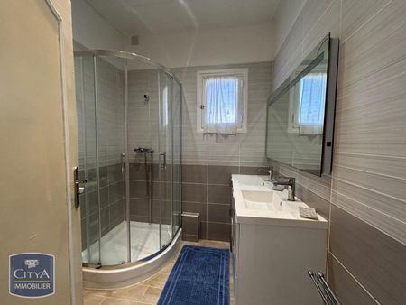 Location Appartement 3 pièces 91m² LE CANNET 06110 - Photo 3