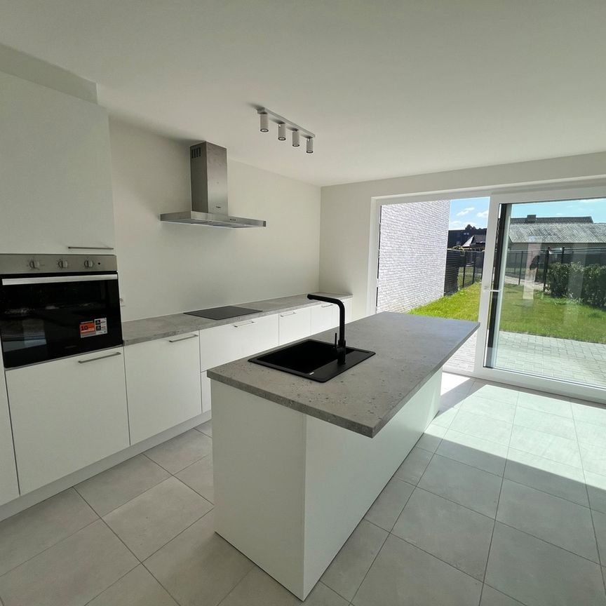 Huis - Te huur - Photo 1