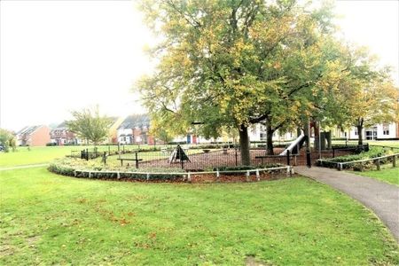 Dunmowe Way, Fulbourn, Cambridge £1,400 pcm ⓘ The monthly or weekly payment required by the landlord. Read our glossary page , 2 bedrooms, apartment, to let * Tenant info - Photo 4