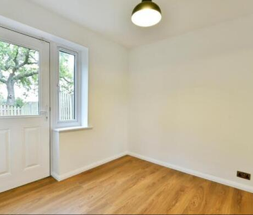 Old School Lane - Photo 1