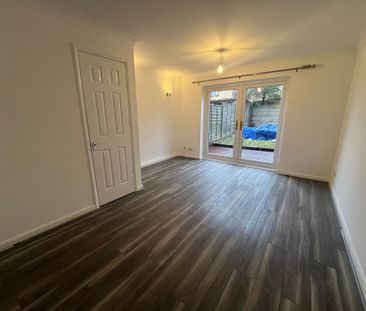 Gorse Meade, Slough - Photo 3